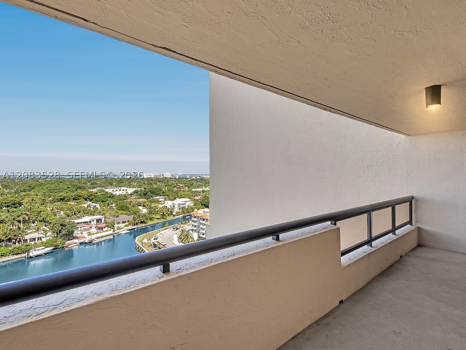 2555 Collins Ave 1604 Property Photo 12