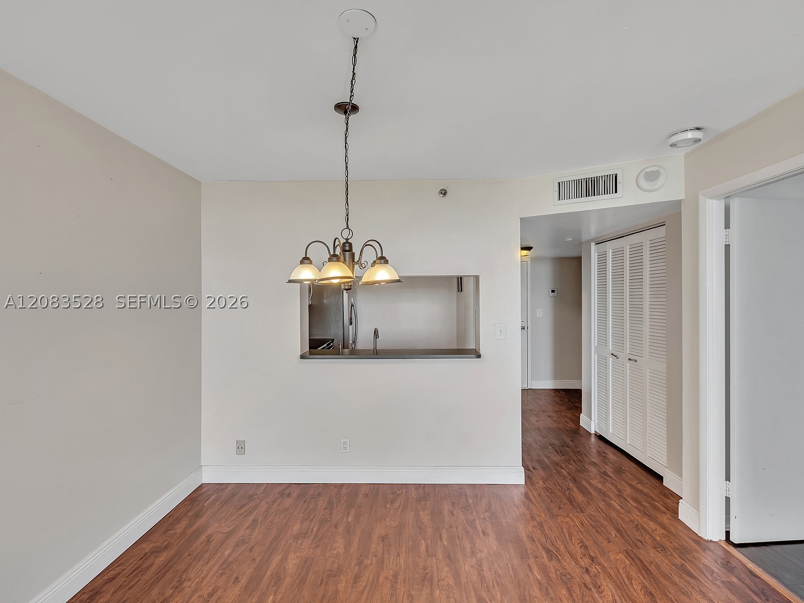 2555 Collins Ave 1604 Property Photo 18