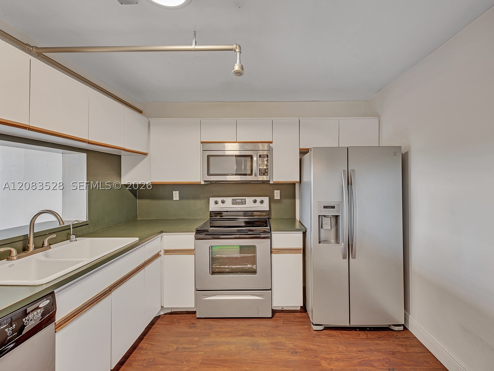 2555 Collins Ave 1604 Property Photo 22