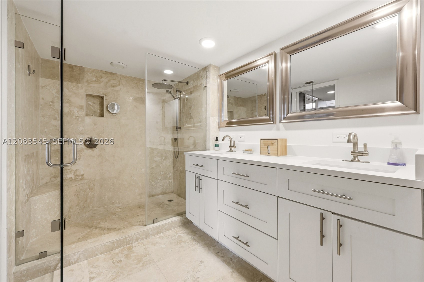 5380 N Ocean Dr 18b Property Photo 14
