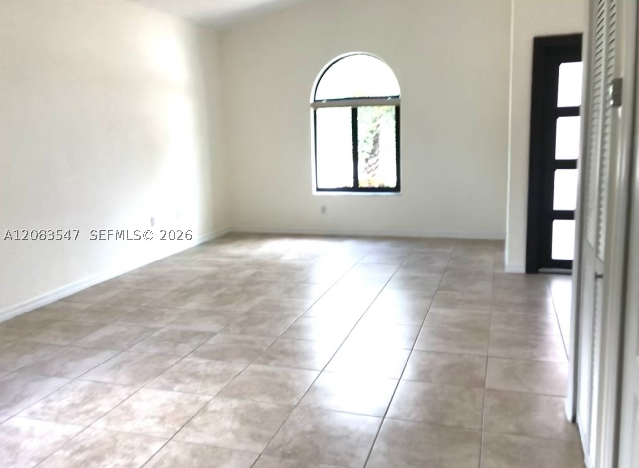 4400 Sw 164th Path Property Photo 4