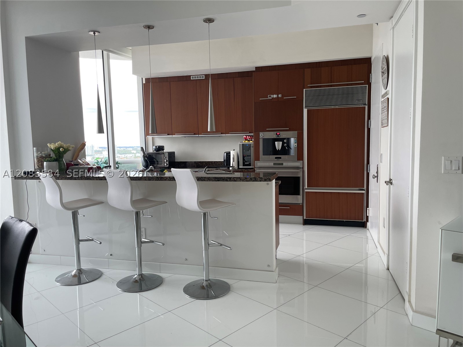 15811 Collins Ave 2305 Property Photo 2