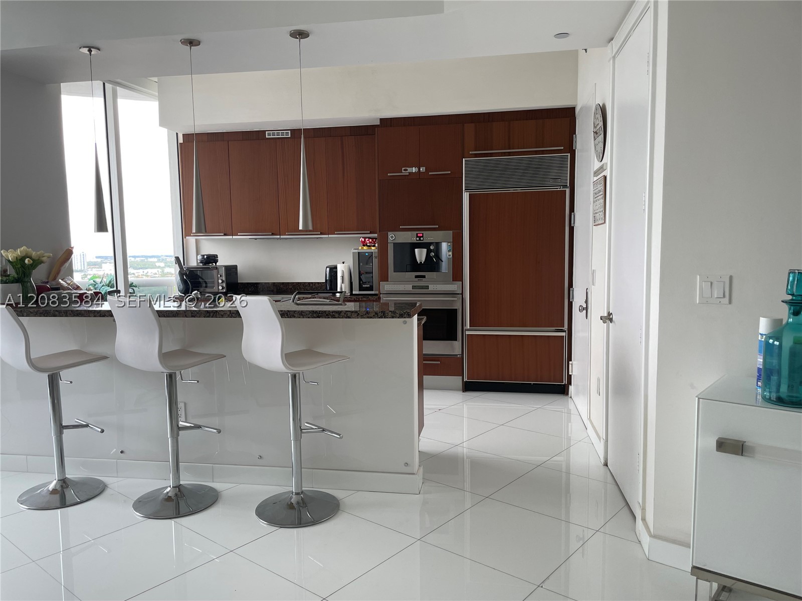 15811 Collins Ave 2305 Property Photo 3