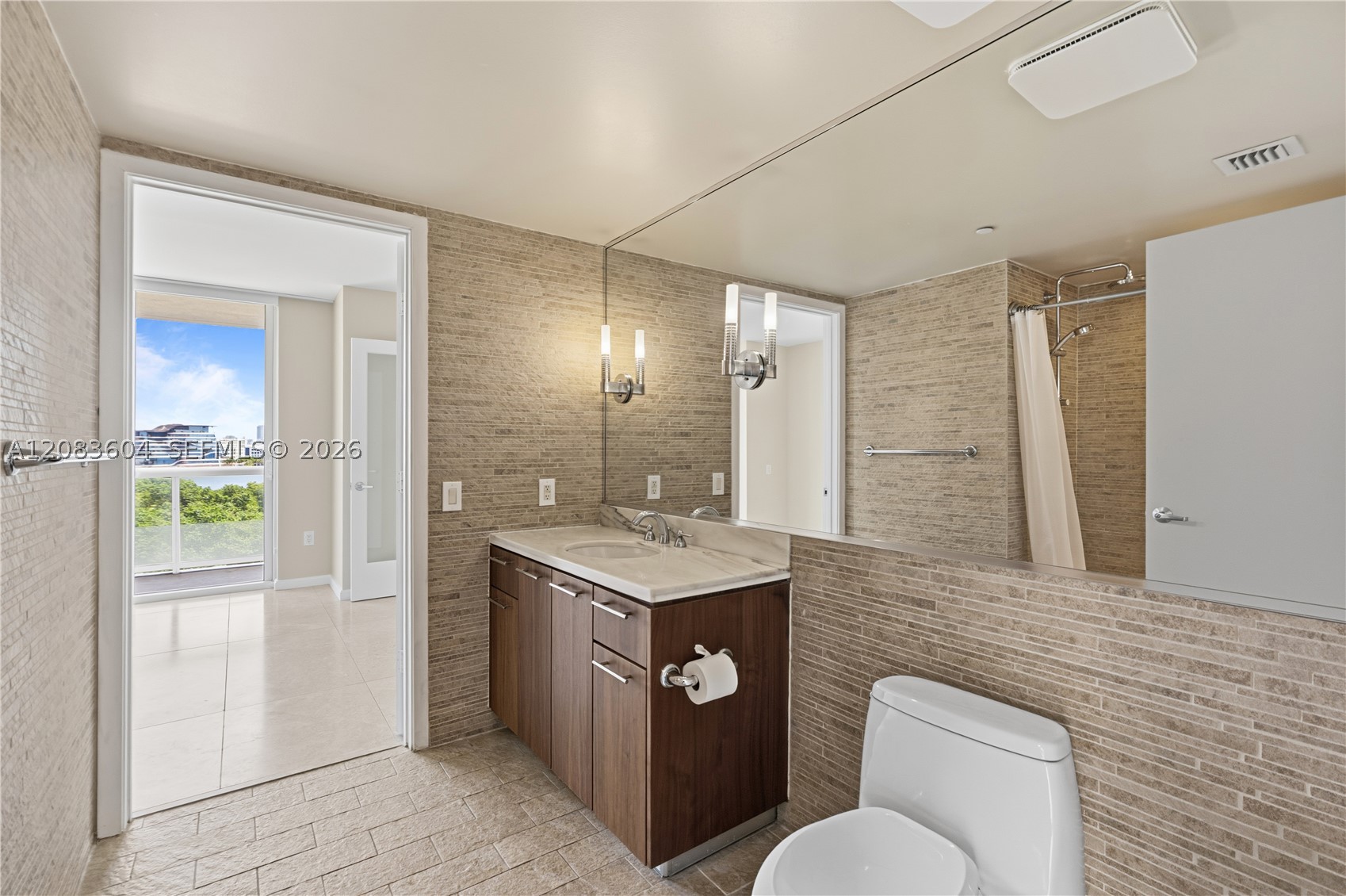 50 Biscayne Blvd 902 Property Photo 33