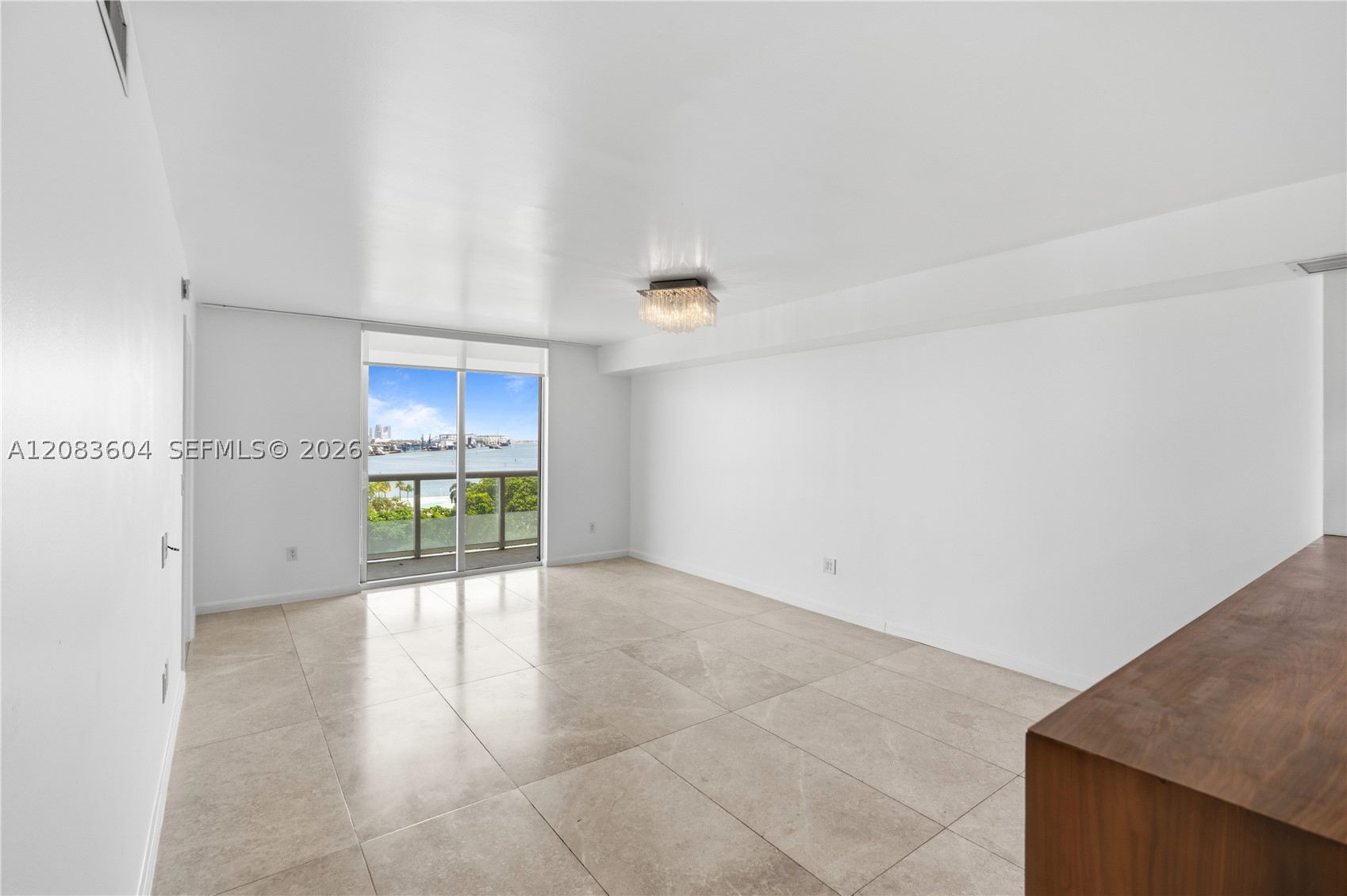 50 Biscayne Blvd 902 Property Photo 40
