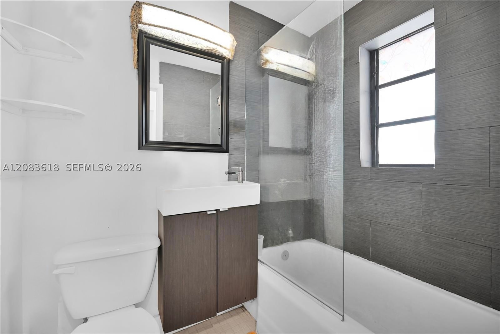 1195 Marseille Dr 5 Property Photo 10