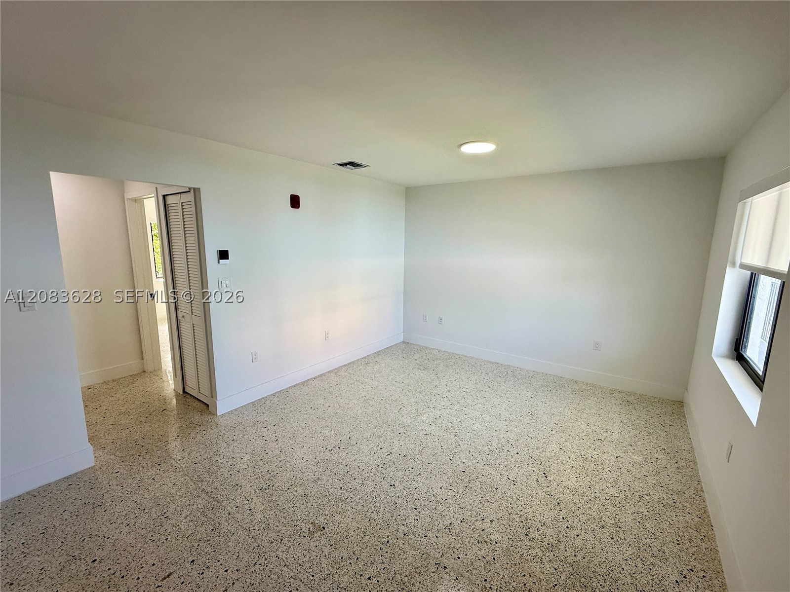 180 Ne 57th St 14 Property Photo 5