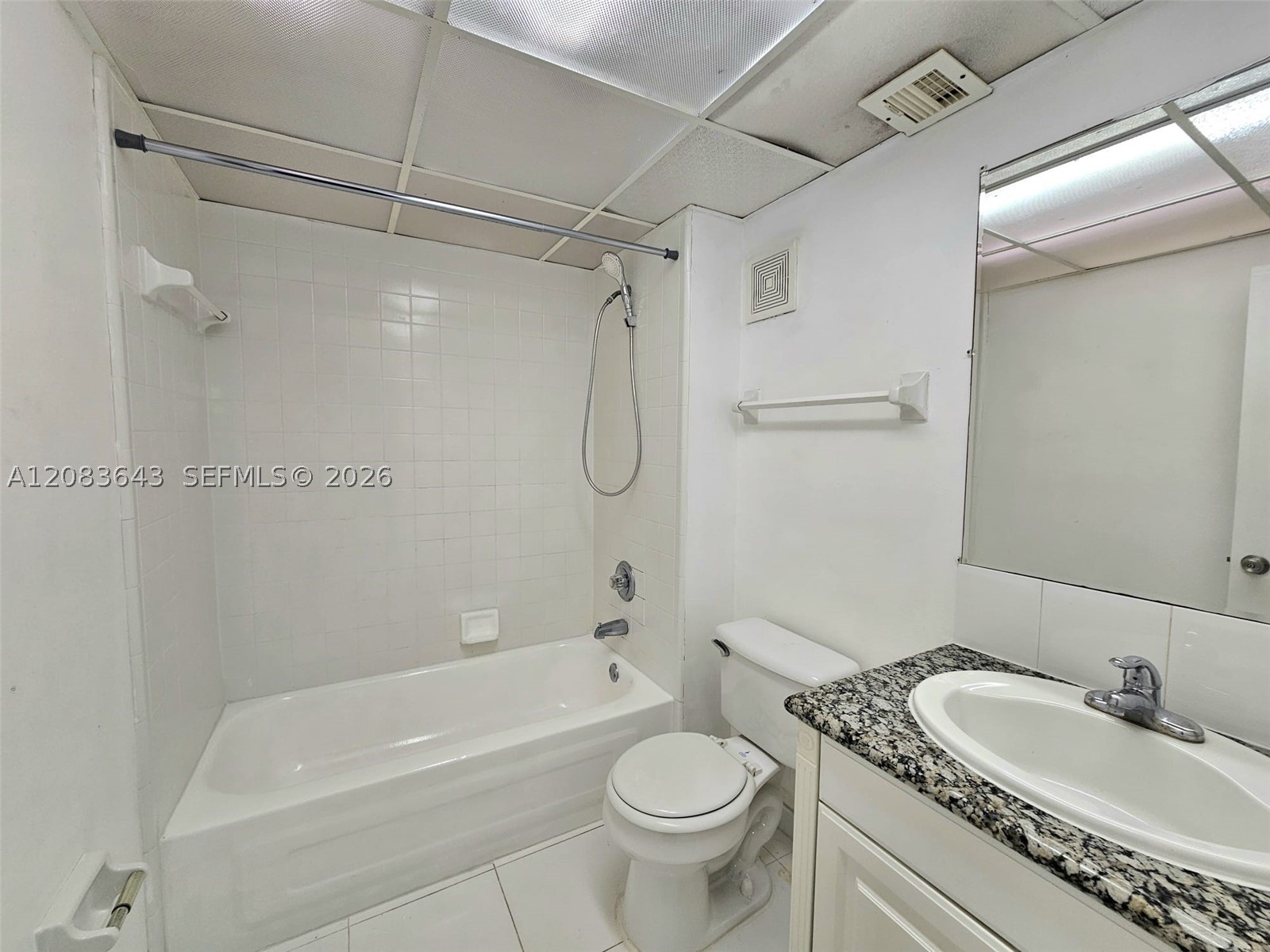 8001 Fairview Dr 206 Property Photo 6