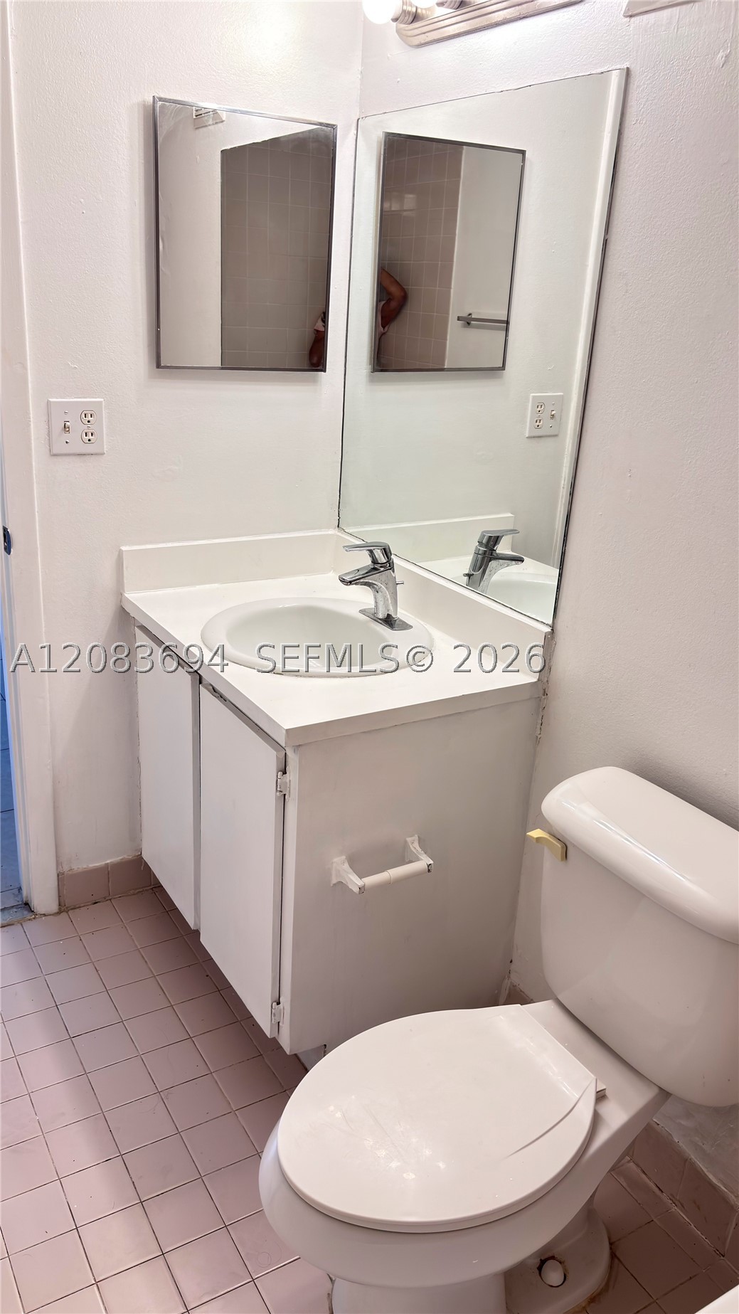 8240 Sw 210th St 101 Property Photo 6