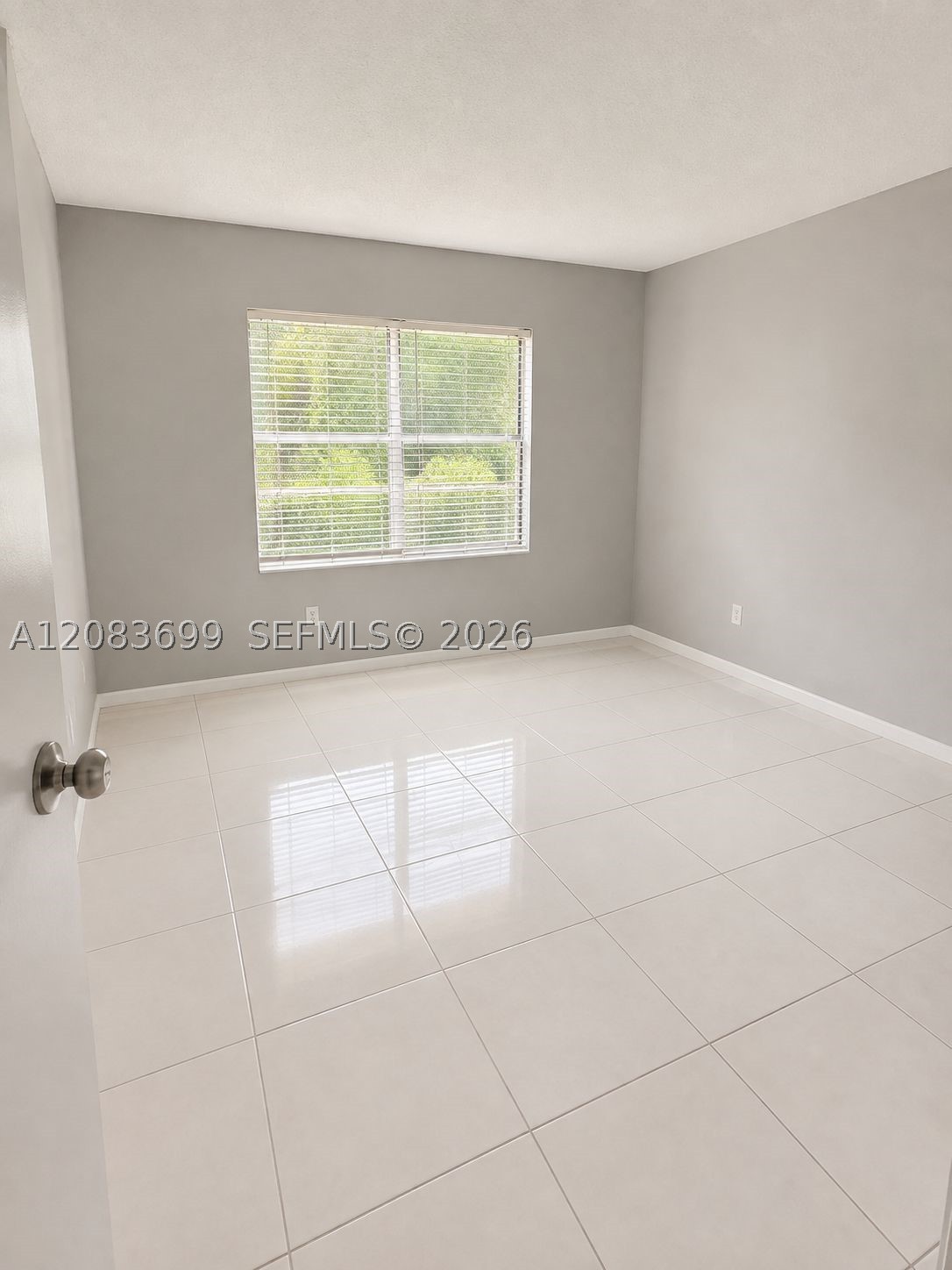 128 S Cypress Rd 816 Property Photo 6