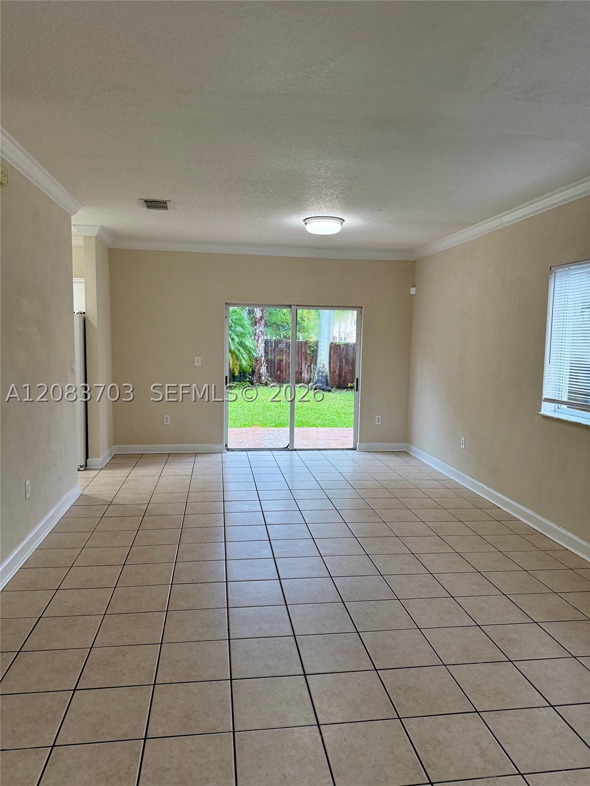 2601 Ne 41st Cir Property Photo 3