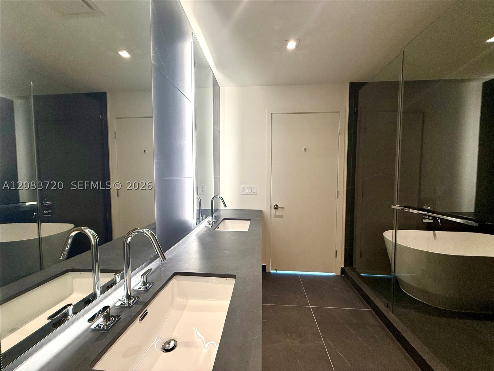 1400 Biscayne Blvd 1602 Property Photo 11