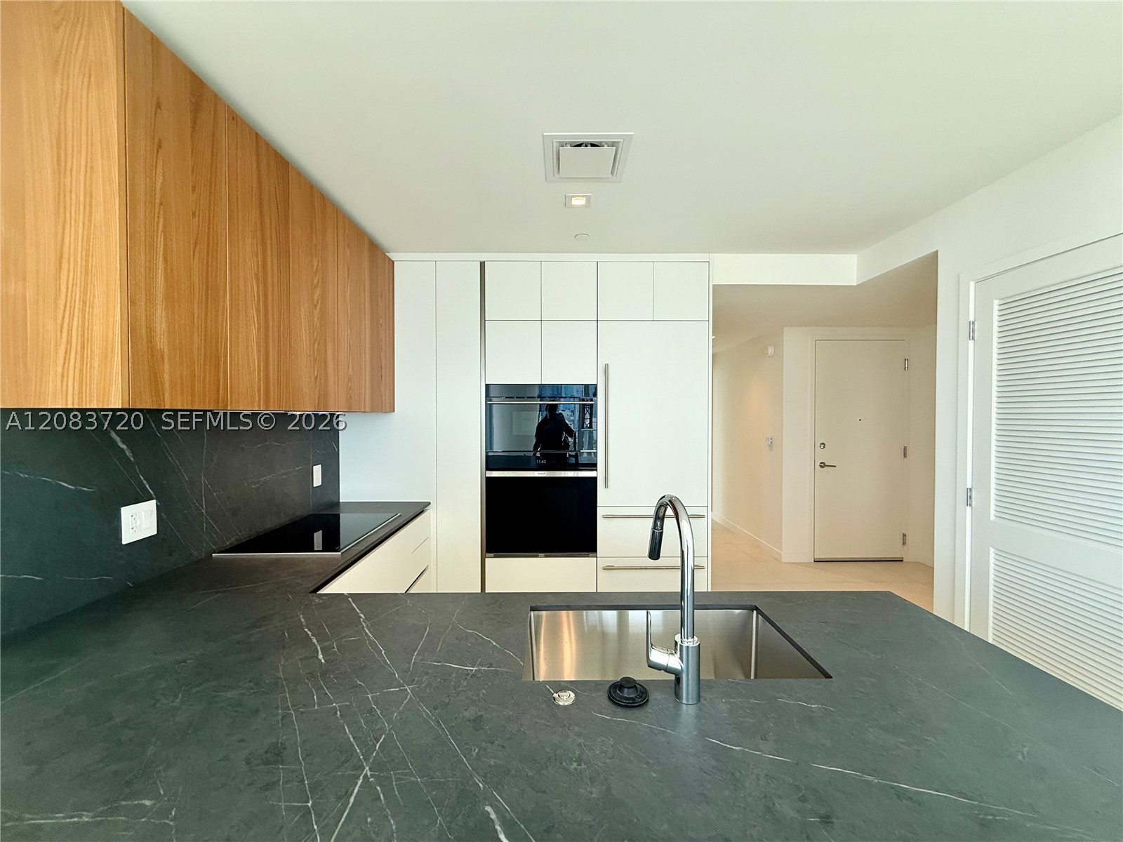 1400 Biscayne Blvd 1602 Property Photo 19