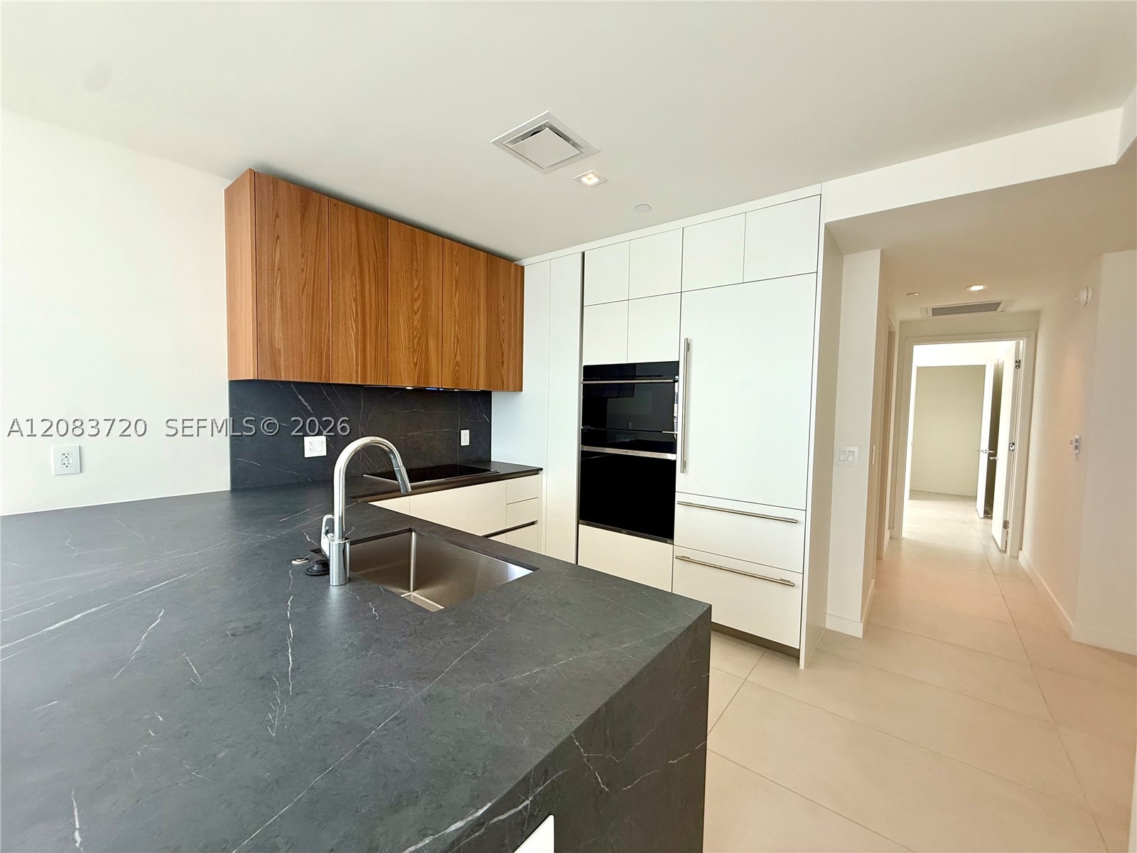 1400 Biscayne Blvd 1602 Property Photo 21