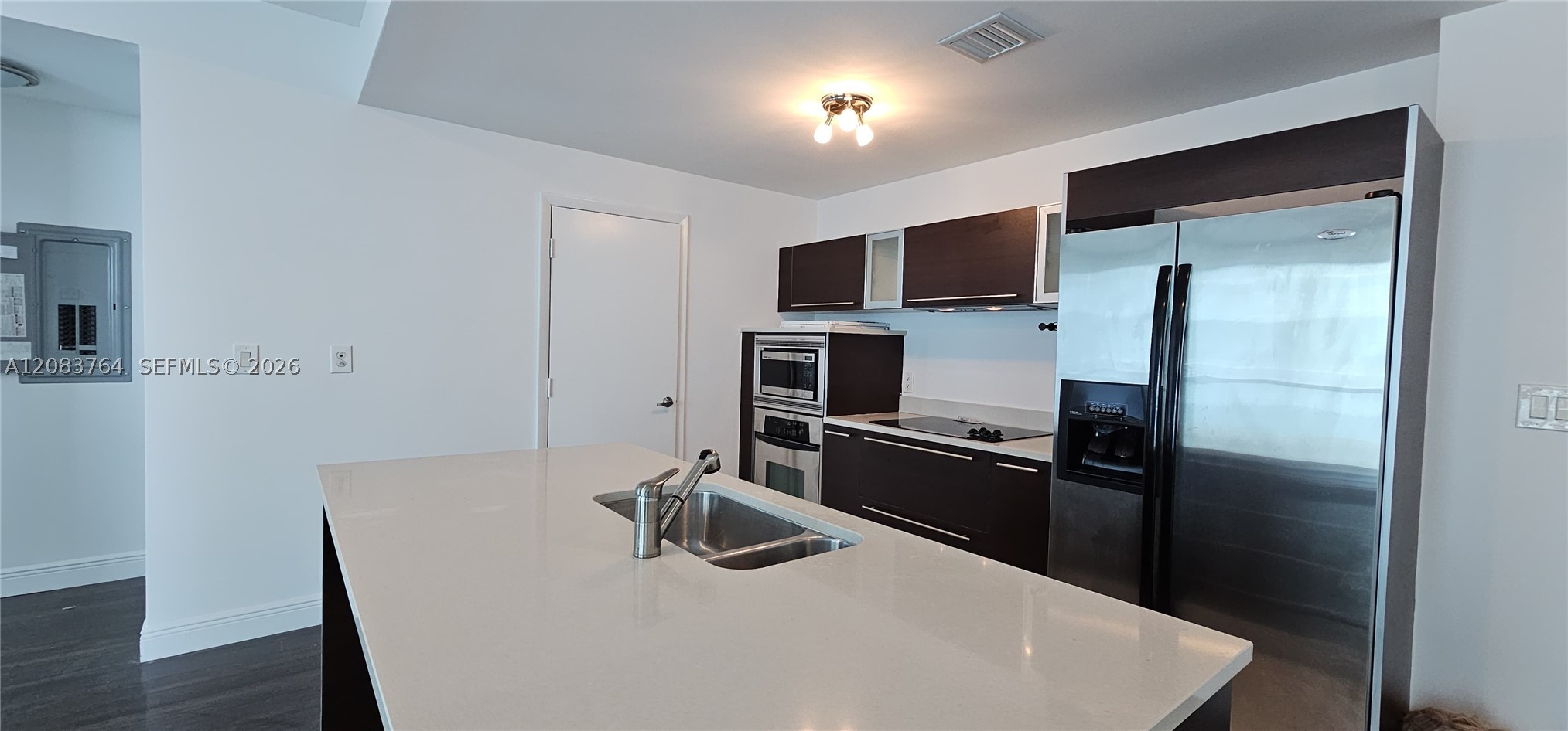1900 N Bayshore Dr 1617 Property Photo 2