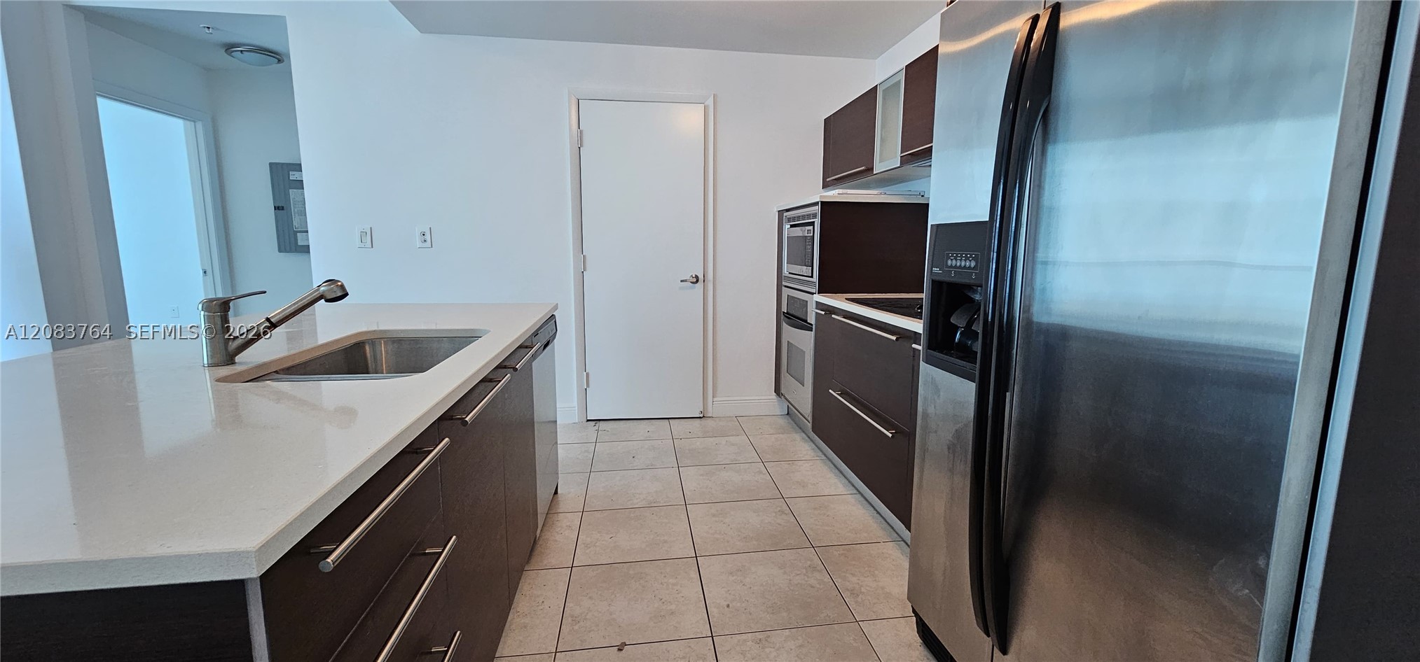 1900 N Bayshore Dr 1617 Property Photo 4