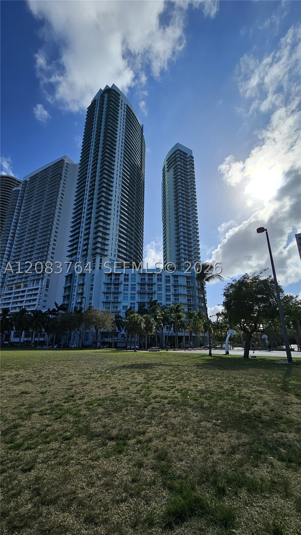 1900 N Bayshore Dr 1617 Property Photo 29