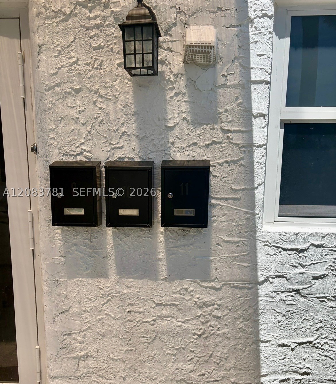 817 Tyler St 8 Property Photo 12