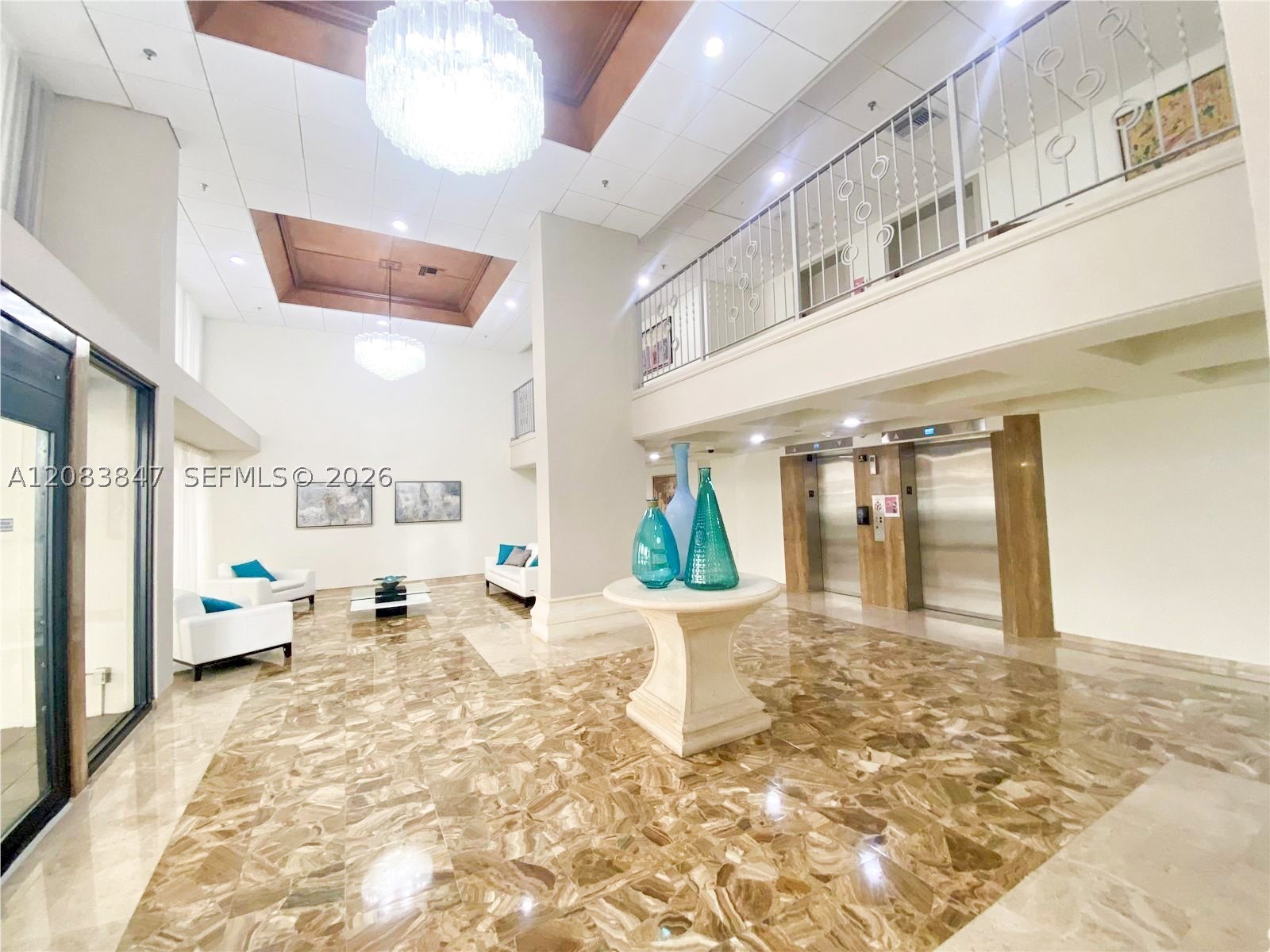 6061 Collins Ave 23b Property Photo 14
