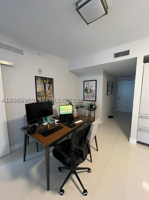 1010 Brickell Ave 2308 Property Photo 4