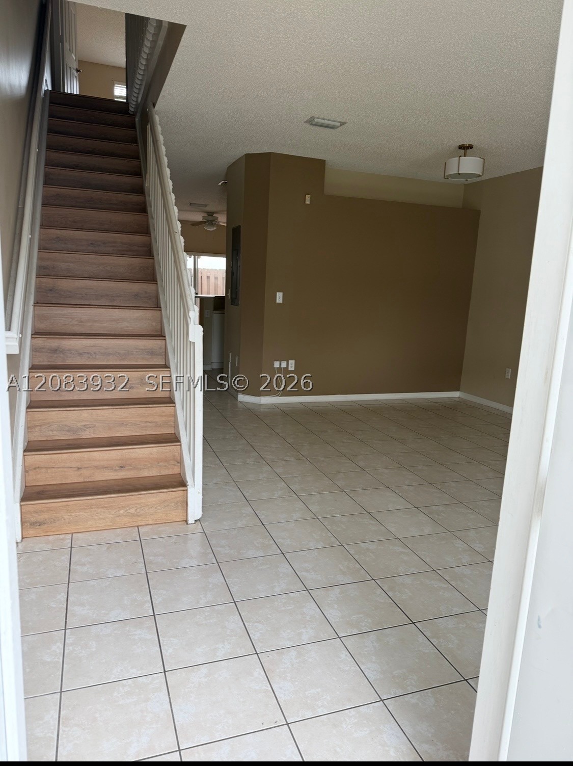 2359 Se 23rd Dr 2359 Property Photo 2