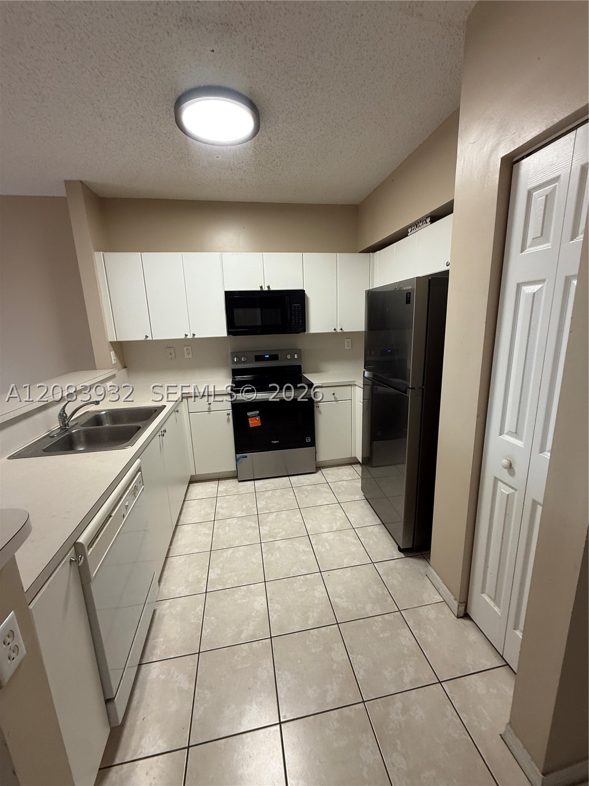 2359 Se 23rd Dr 2359 Property Photo 3
