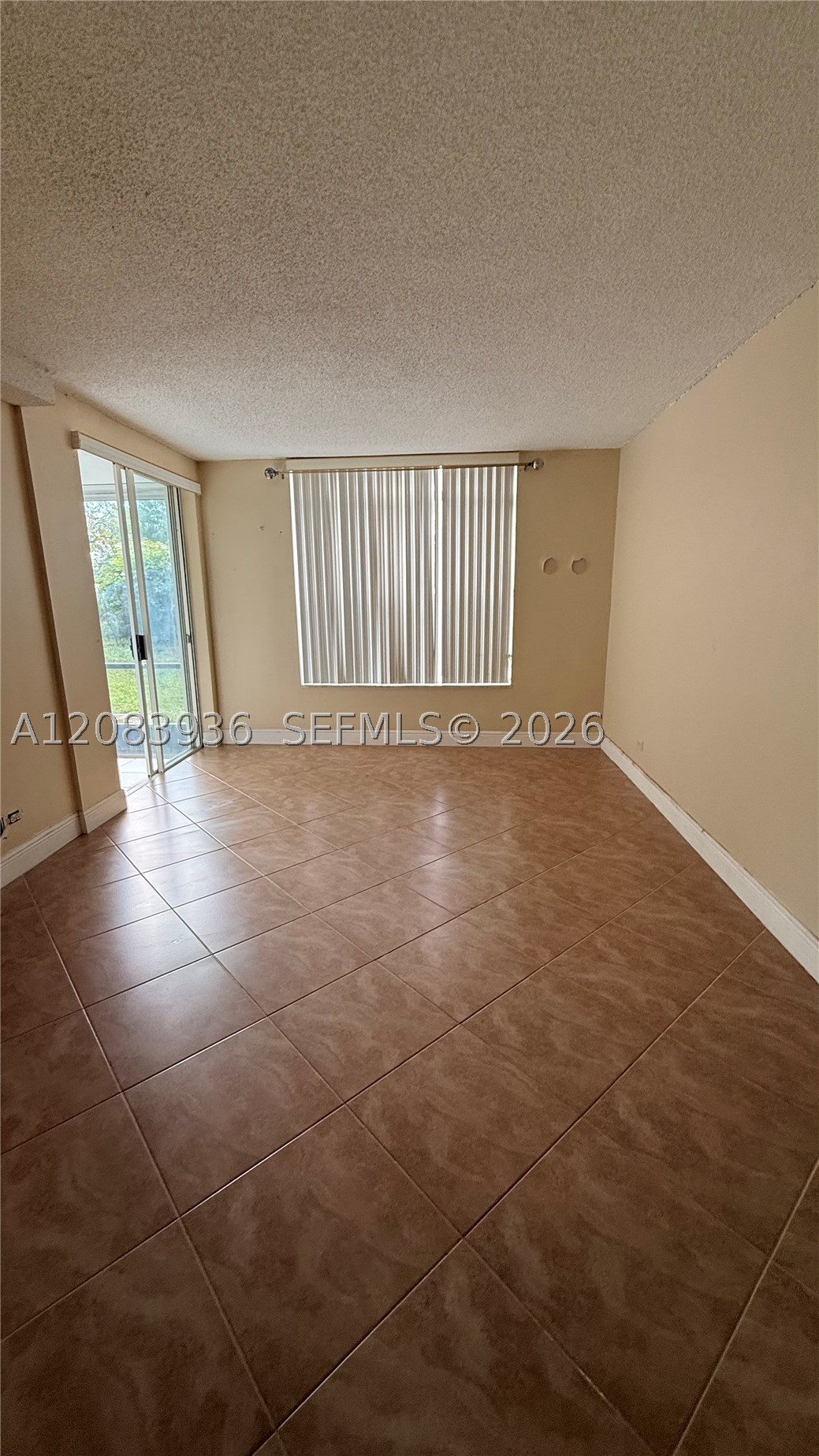 3720 Inverrary Dr 1w Property Photo 16