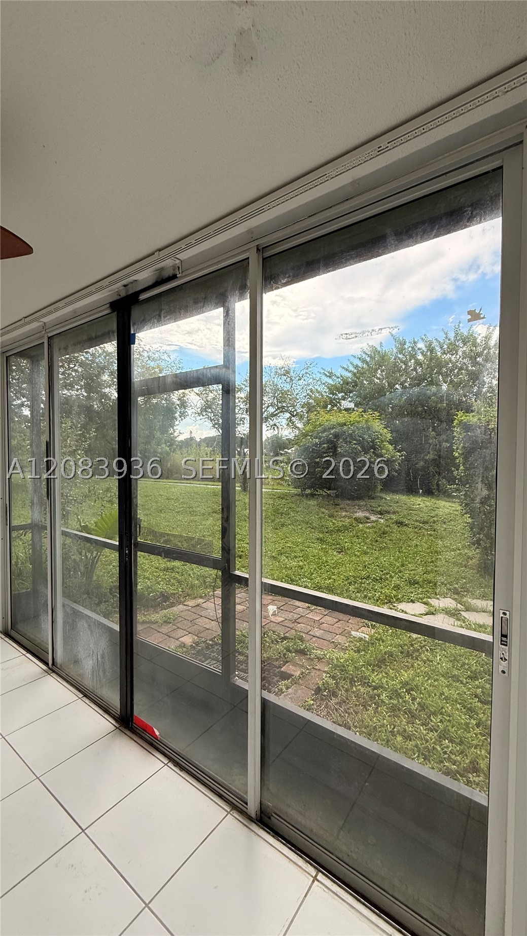 3720 Inverrary Dr 1w Property Photo 21