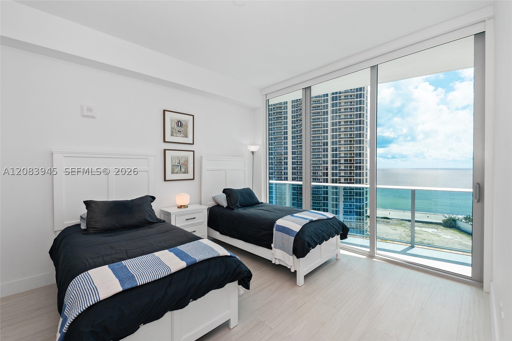 17550 Collins Ave 1403 Property Photo 9