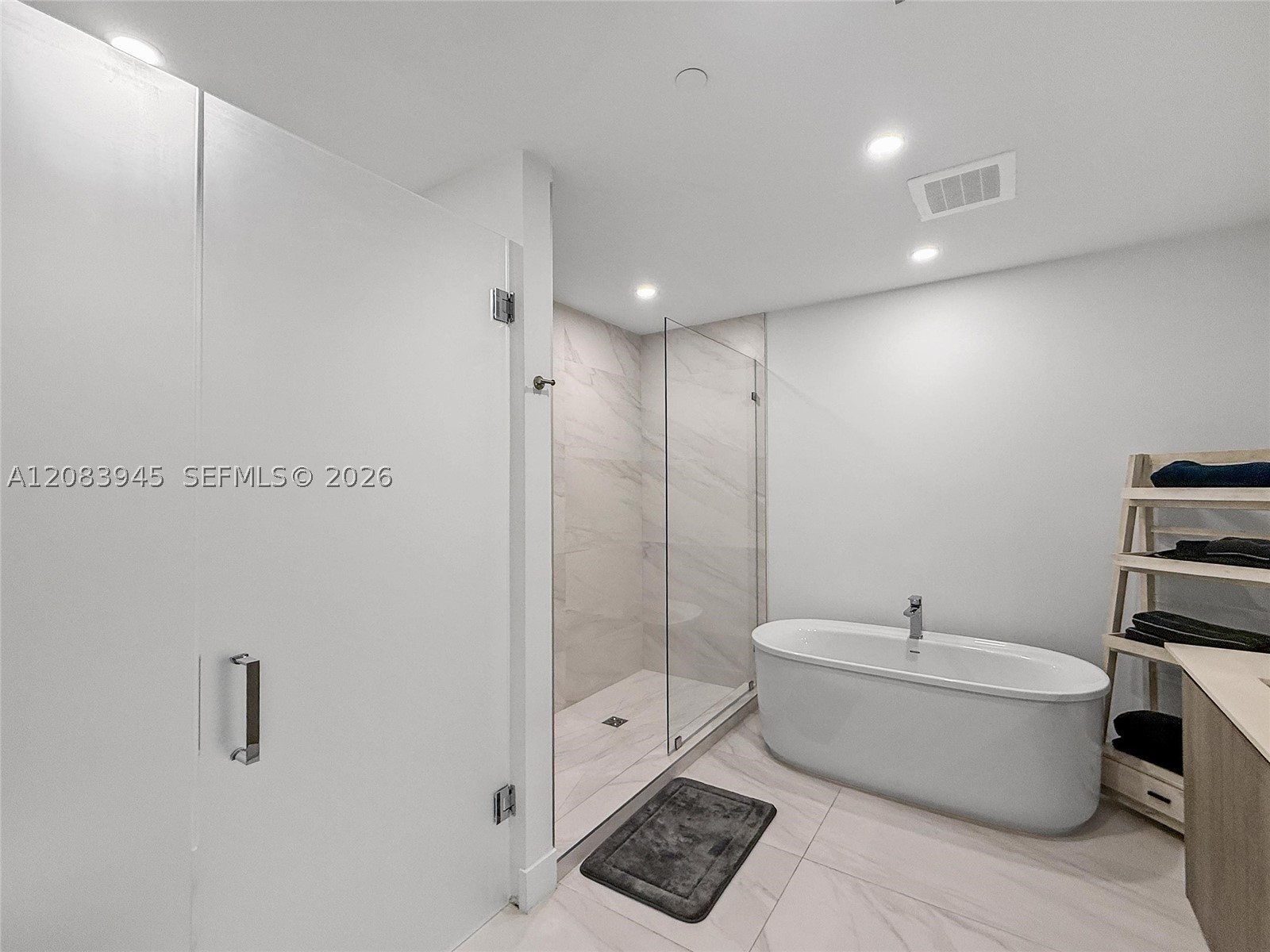 17550 Collins Ave 1403 Property Photo 32