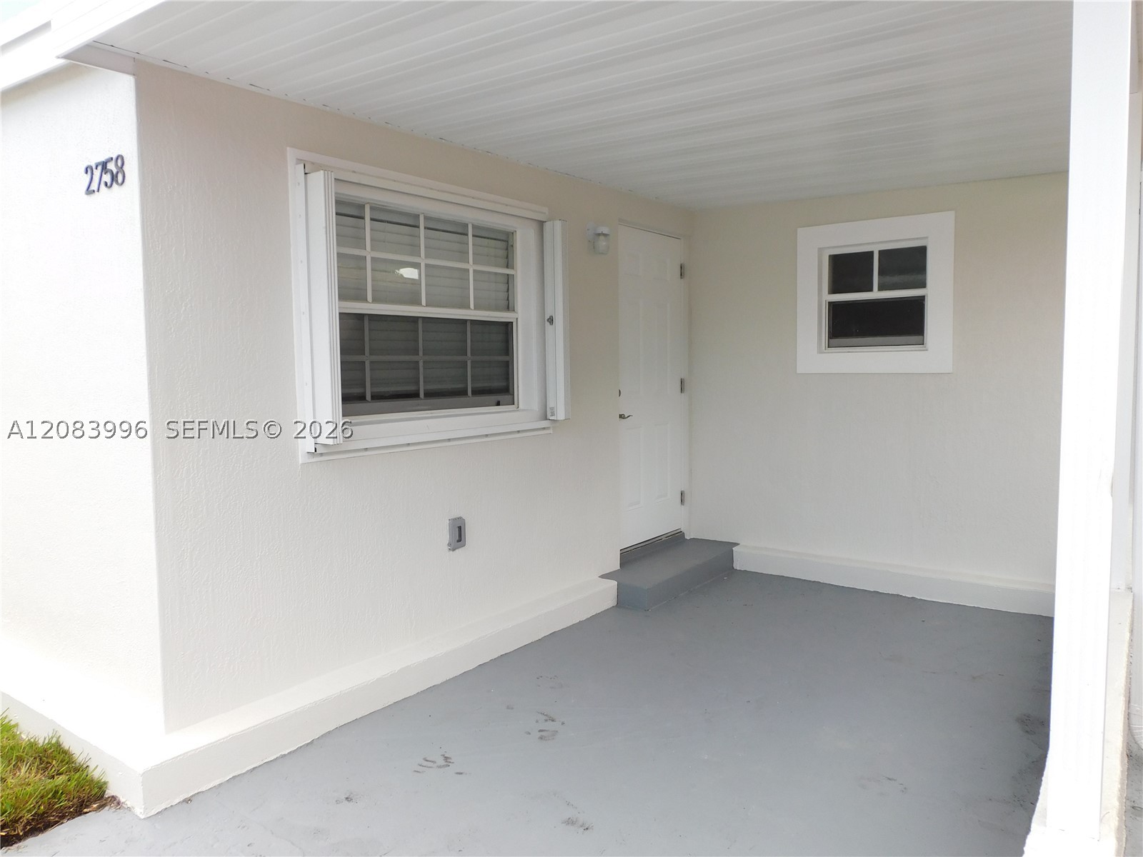 2754 Nw 26th St C Property Photo 3