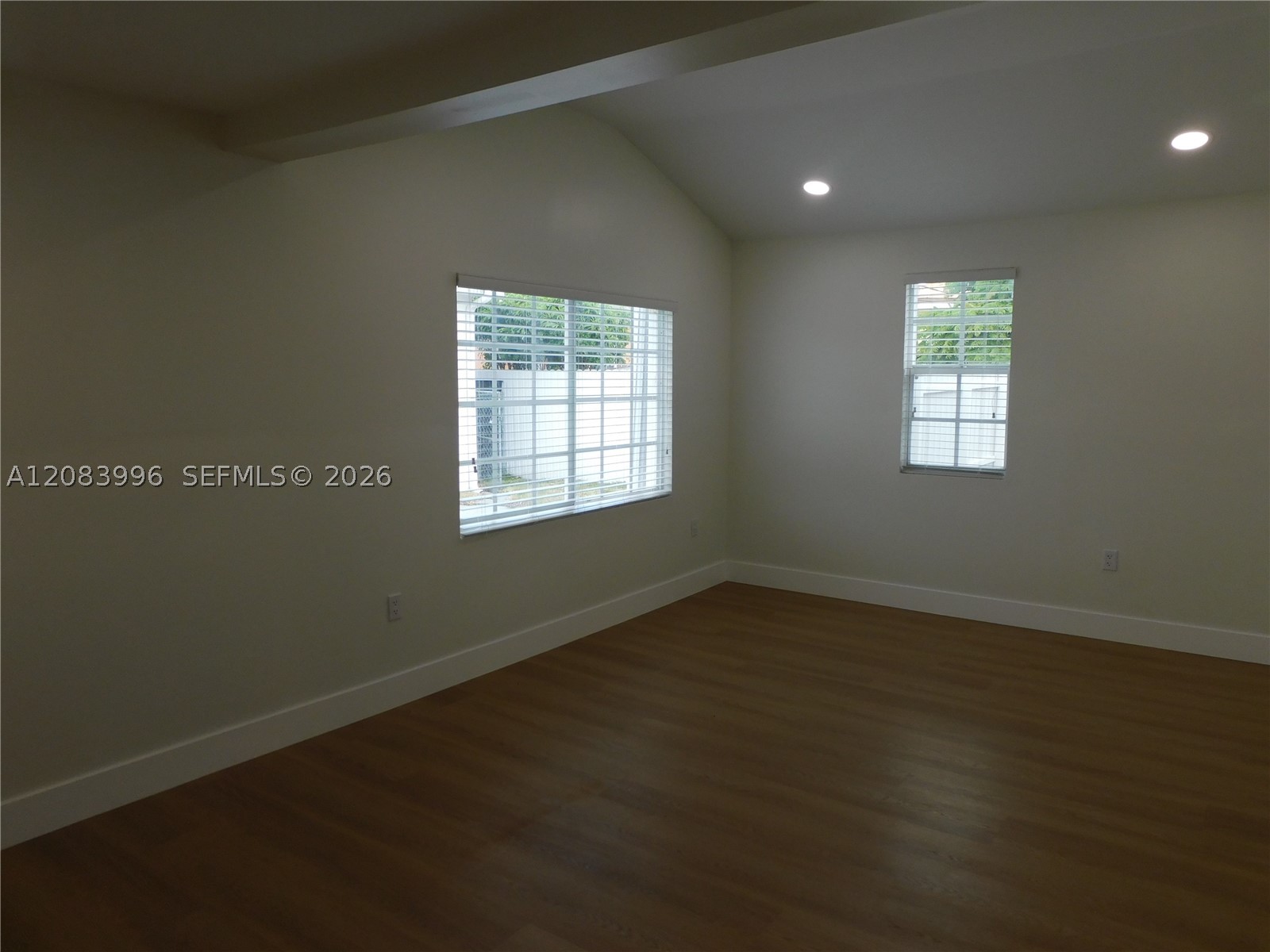 2754 Nw 26th St C Property Photo 9