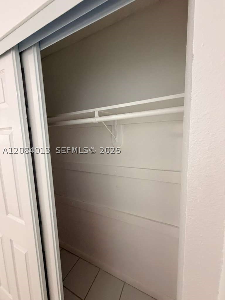1255 W 53rd St 202 Property Photo 14
