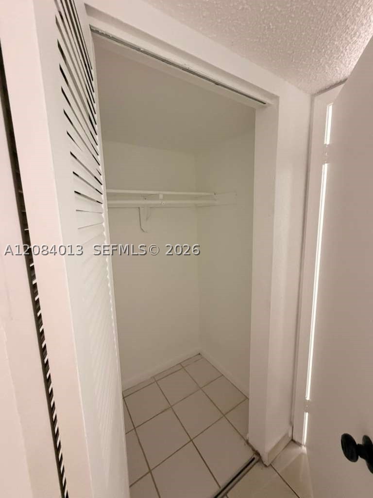 1255 W 53rd St 202 Property Photo 16