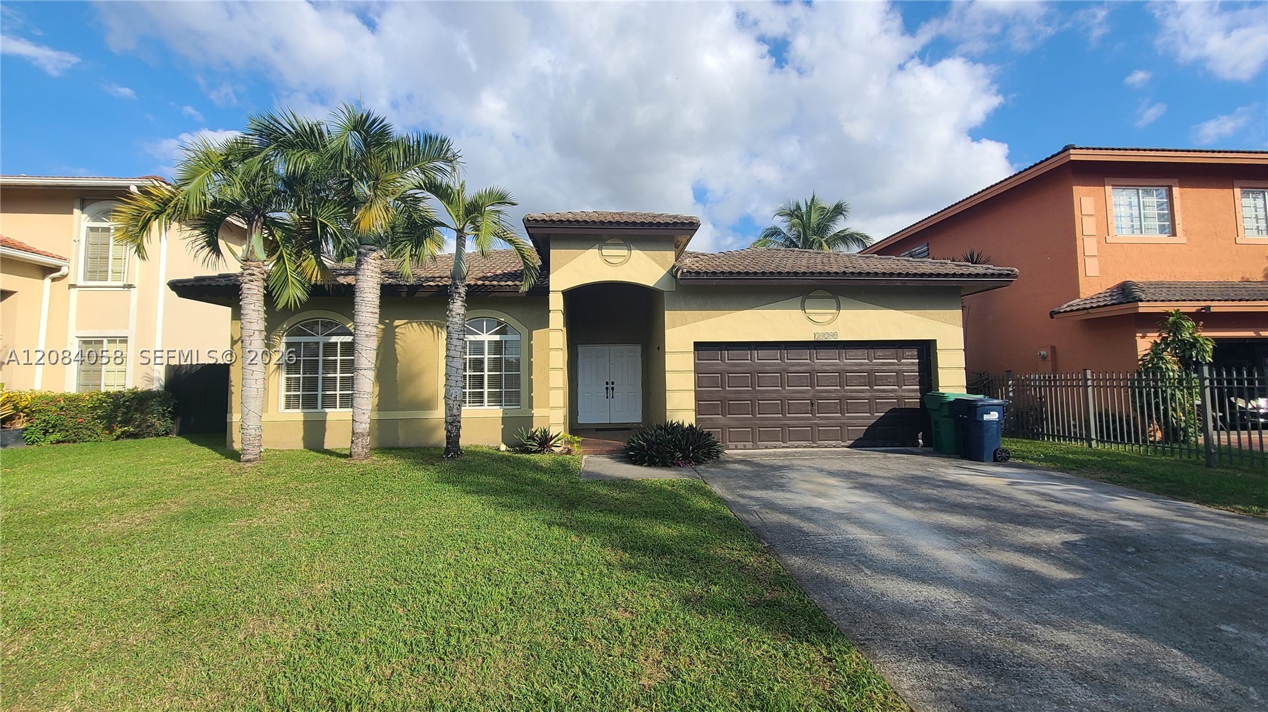 14209 SW 160 CT Property Photo 1