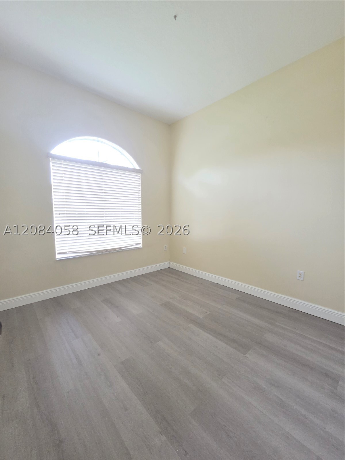 14209 Sw 160 Ct Property Photo 9