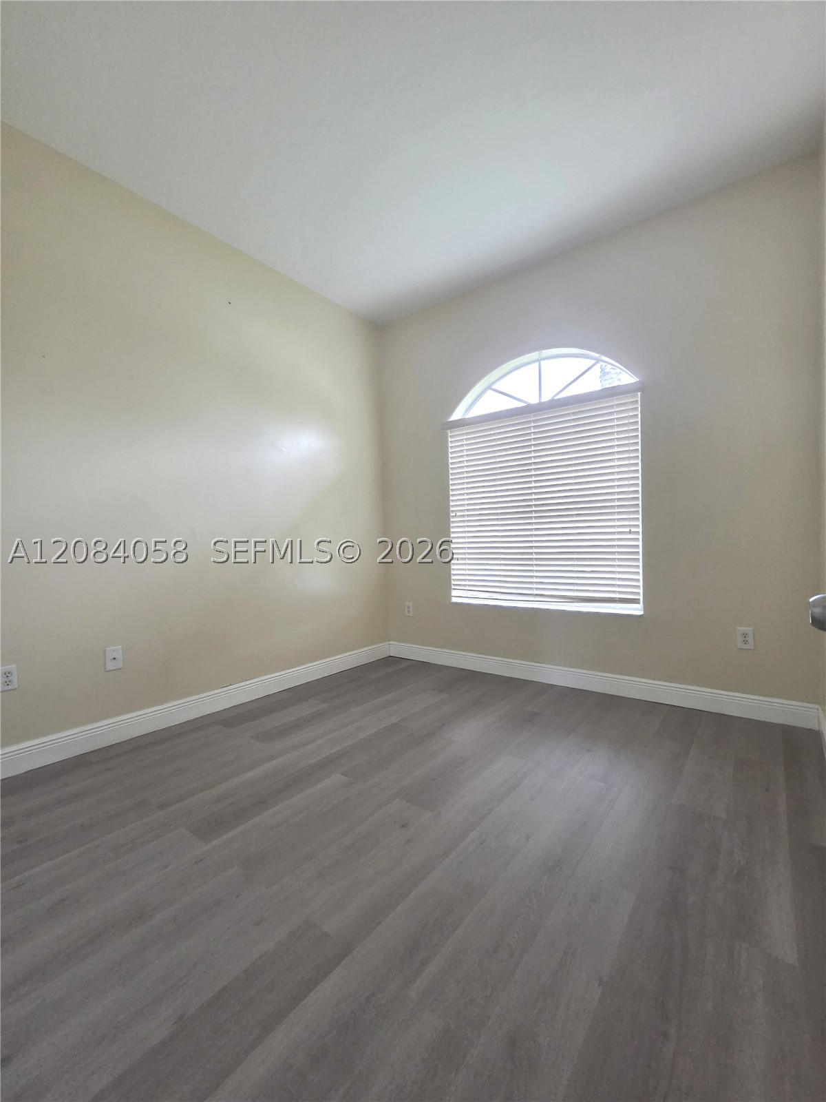 14209 Sw 160 Ct Property Photo 10