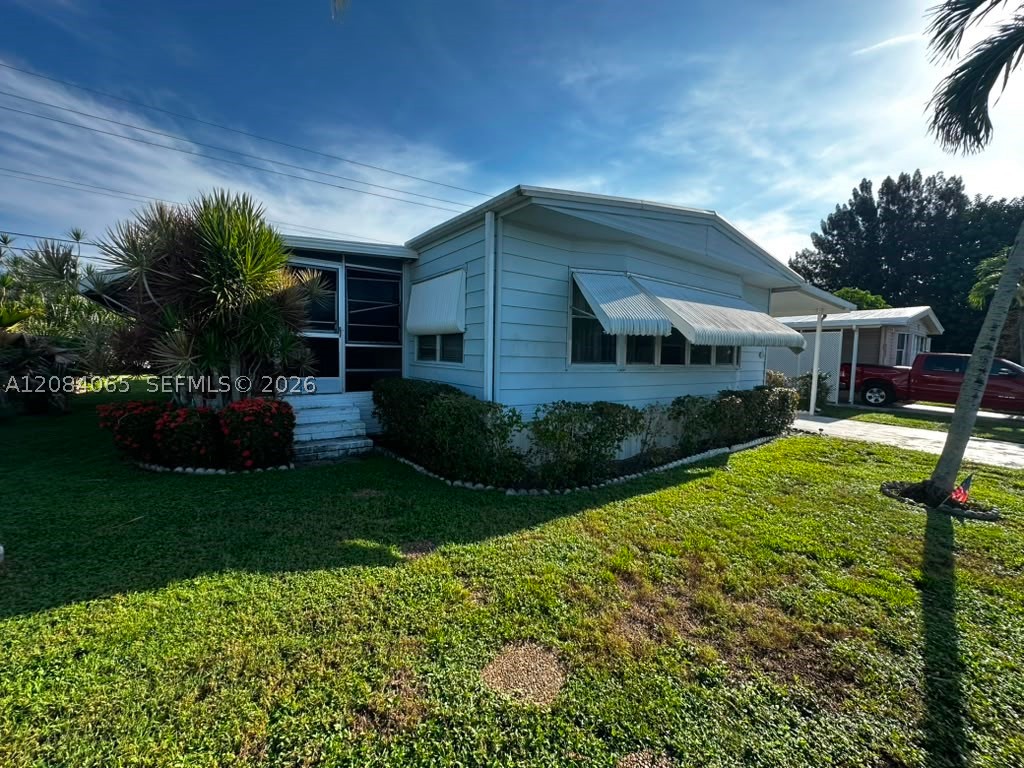 47008 Aquadilla Bay Property Photo 1
