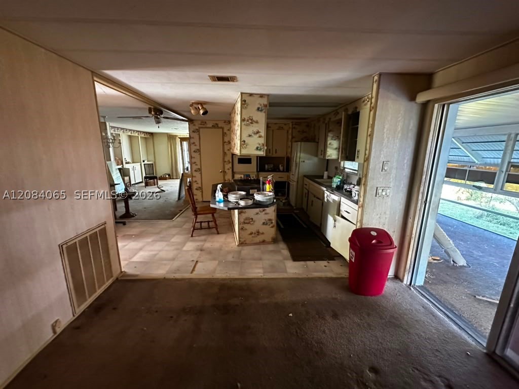 47008 Aquadilla Bay Property Photo 2