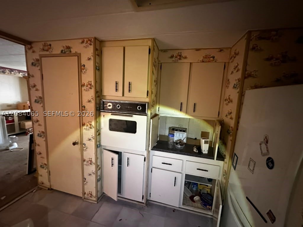 47008 Aquadilla Bay Property Photo 4