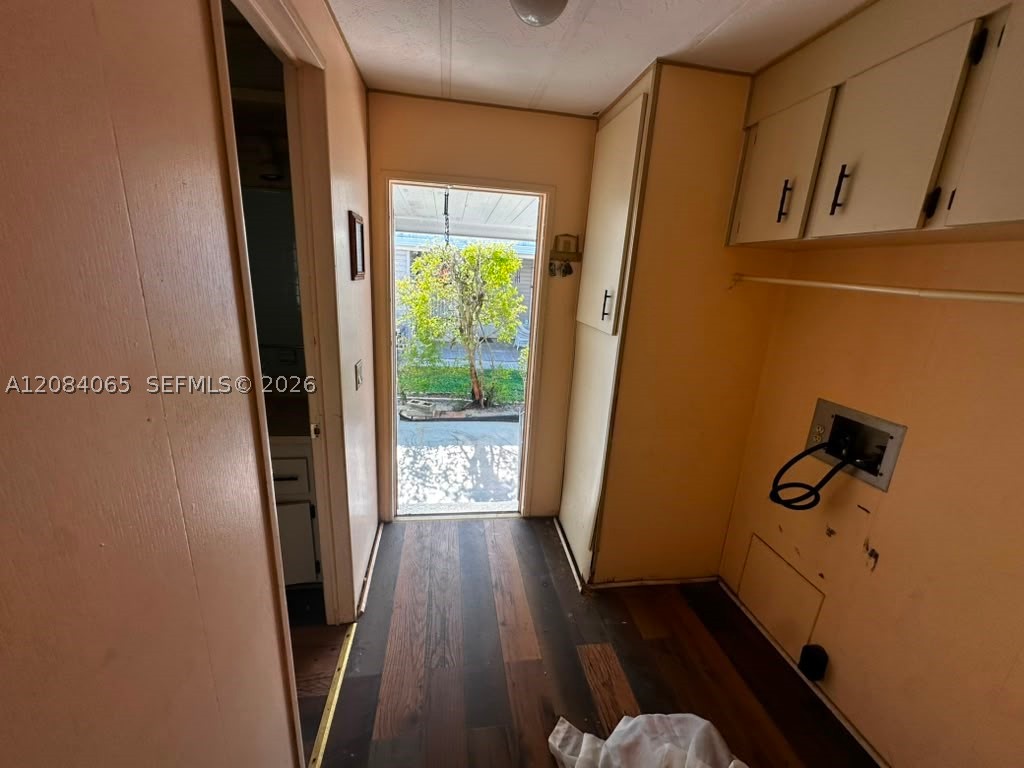 47008 Aquadilla Bay Property Photo 9