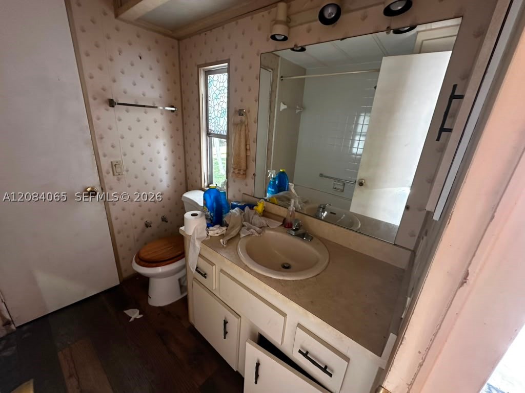 47008 Aquadilla Bay Property Photo 13