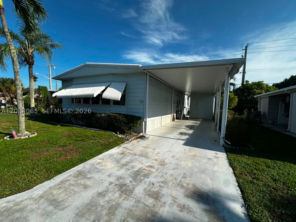 47008 Aquadilla Bay Property Photo 17
