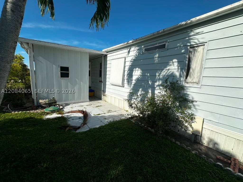 47008 Aquadilla Bay Property Photo 26