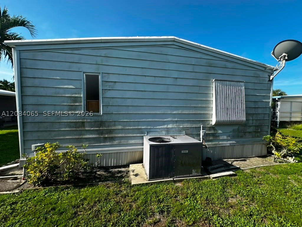 47008 Aquadilla Bay Property Photo 28