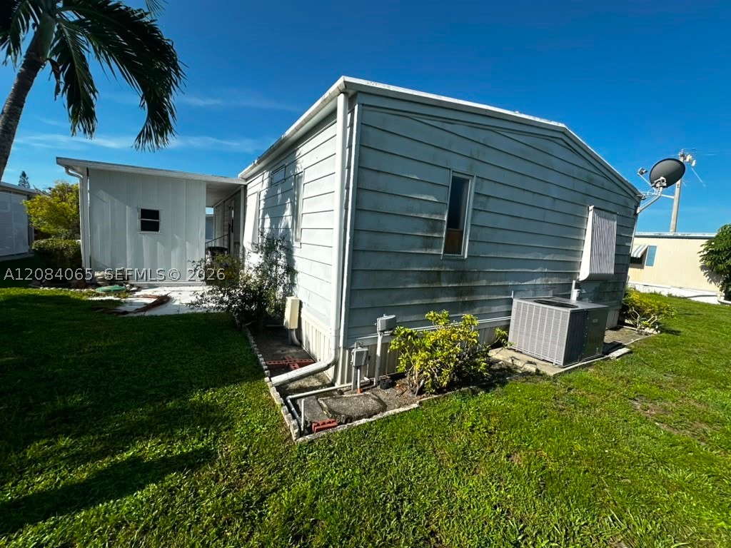 47008 Aquadilla Bay Property Photo 38