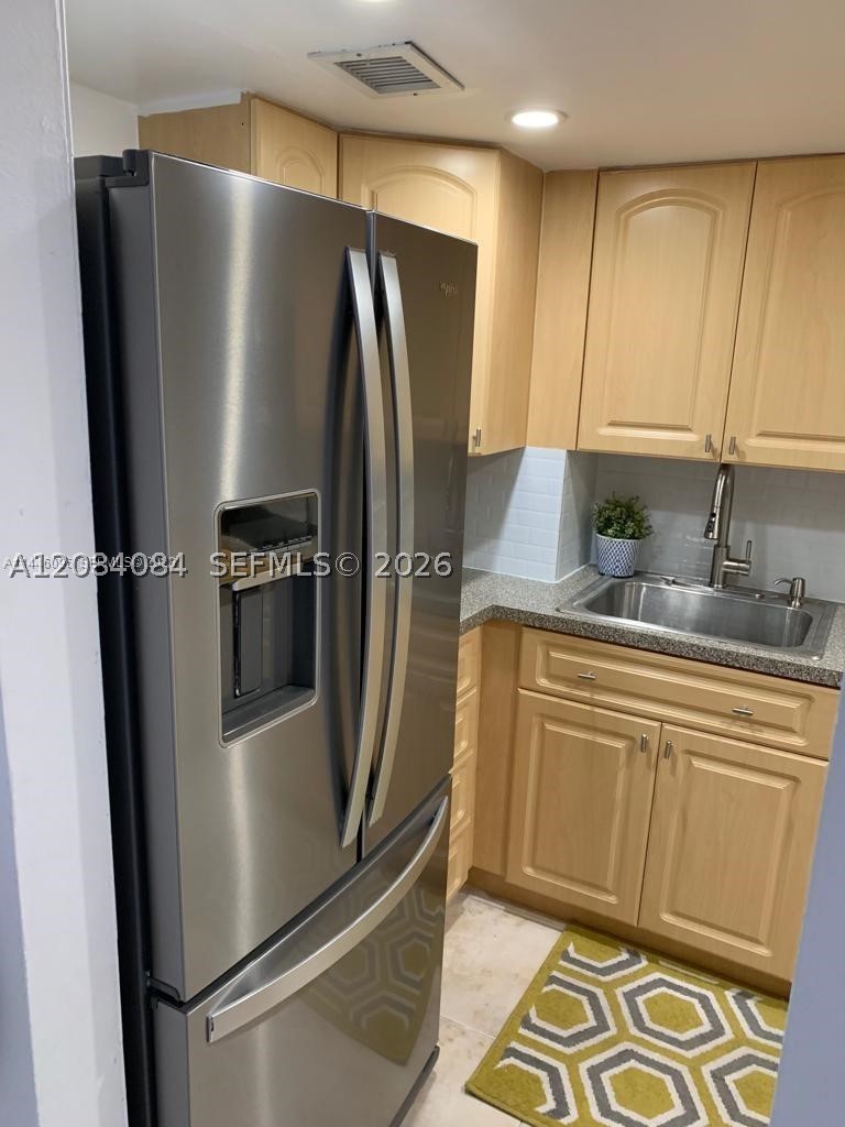 2899 Sw Collins Ave 1016 Property Photo 4