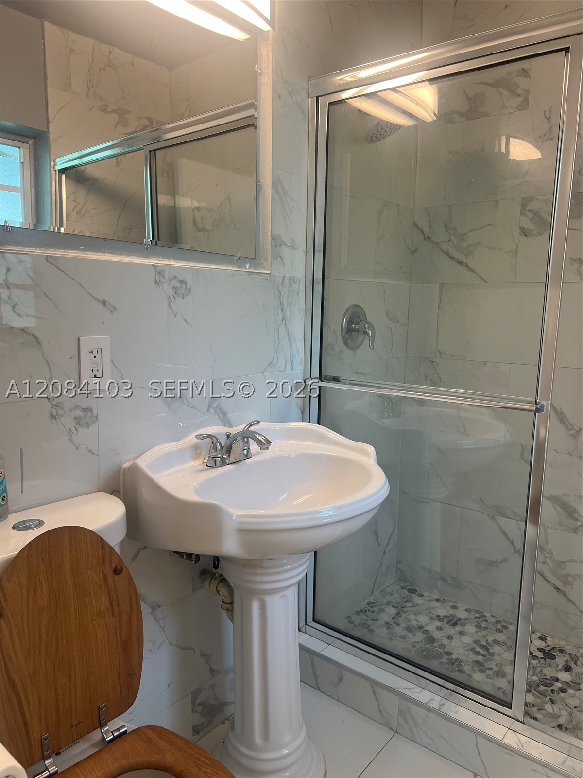 445-47 Ne 69th St 447 Property Photo 12
