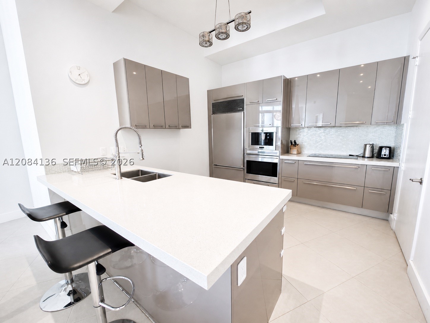 15901 Collins Ave 4303 Property Photo 3