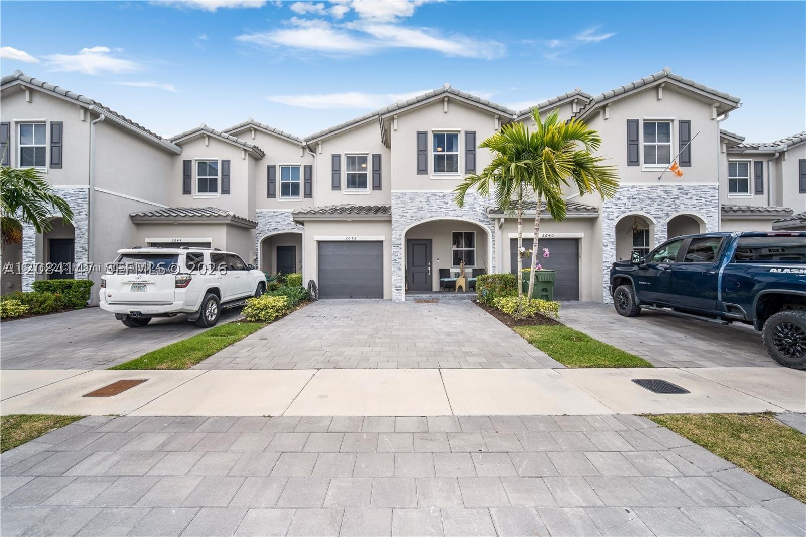 2642 SE 12th St 2642 Property Photo 1